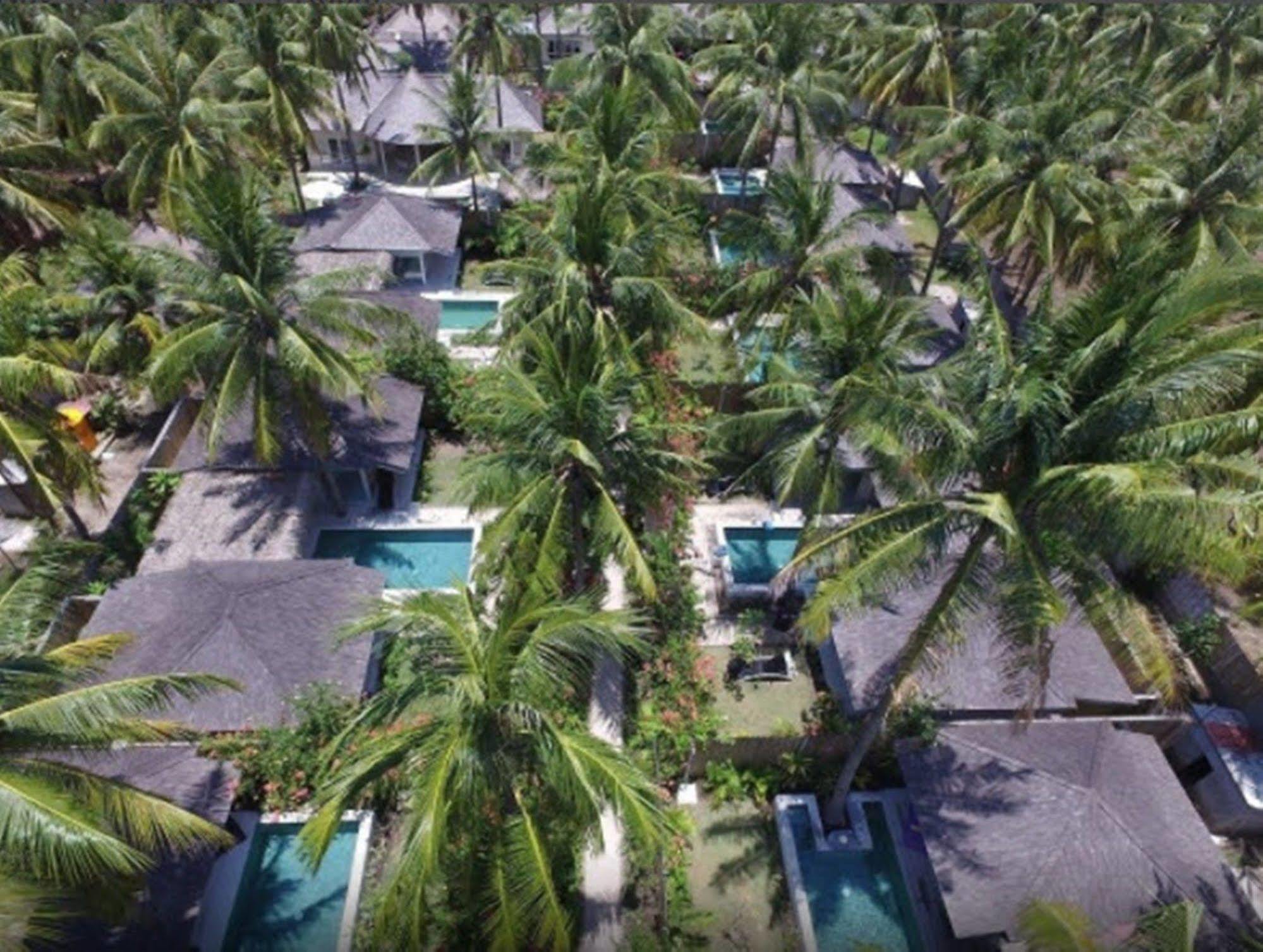 Sunset Palms Resort Gili Trawangan Exteriér fotografie