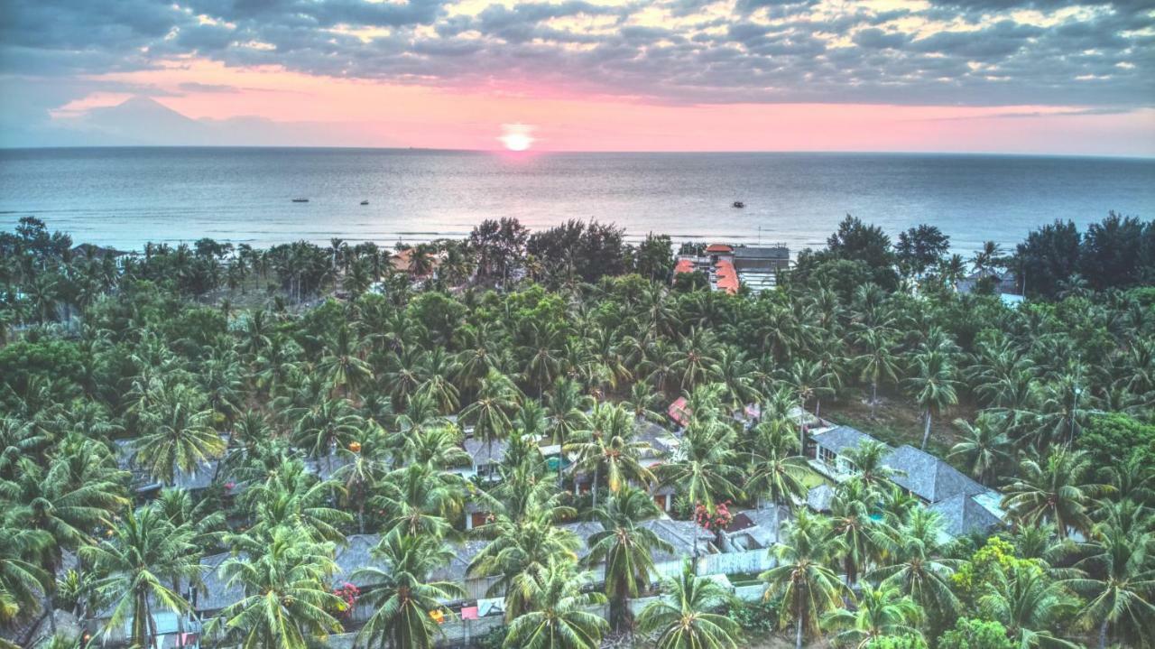 Sunset Palms Resort Gili Trawangan Exteriér fotografie